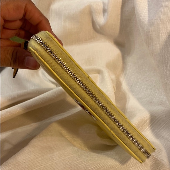 Gucci Marmont Leather Zip Around Wallet Full Inclusion - Picture 6 of 16